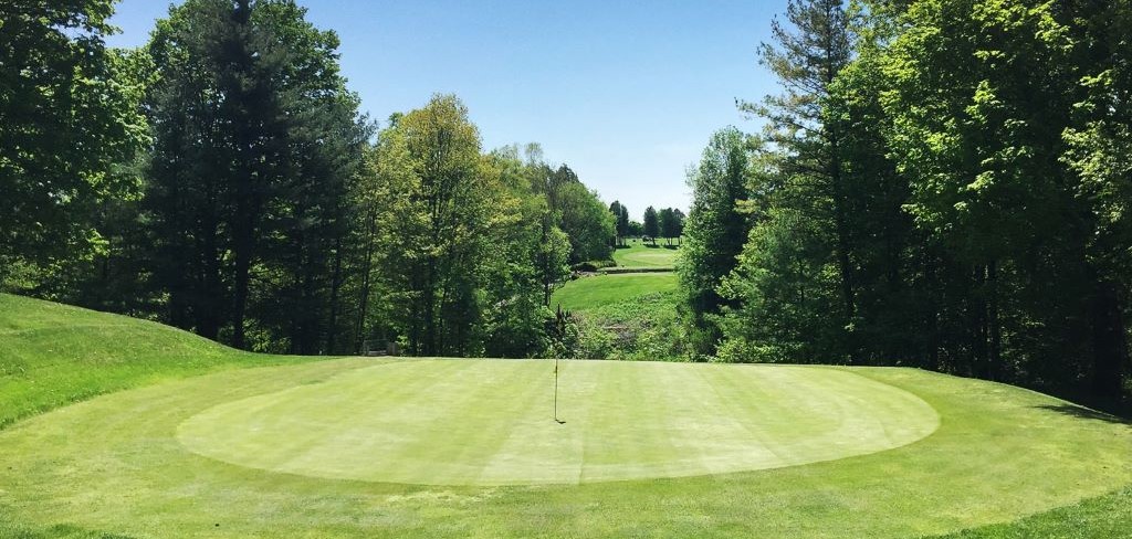 golfing in ontario